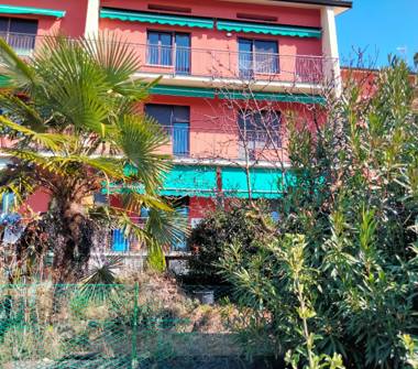 Trilocale in vendita a Gavirate (Varese), Via Morelli 31