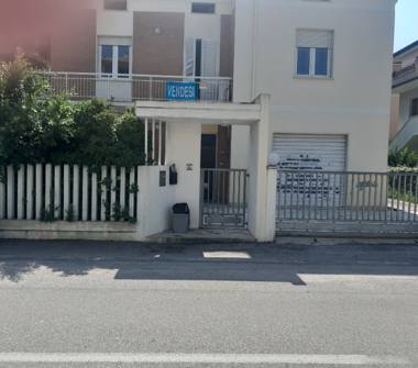 Villa in vendita a Alba Adriatica (Teramo), Via degli Oleandri 9