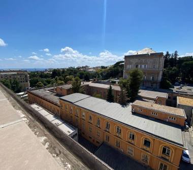 Attico in vendita a Genova, Zona Albaro, Via Monte Zovetto 12