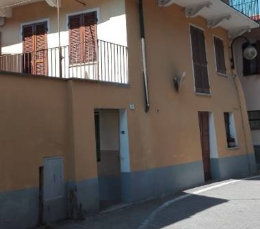 Casa indipendente in vendita a Fiorano Canavese (Torino)