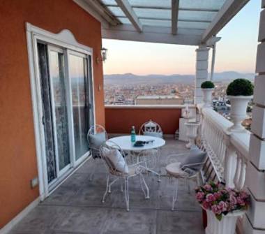 Mansarda in vendita a Gela (Caltanissetta), Via Ludovico Ariosto 65