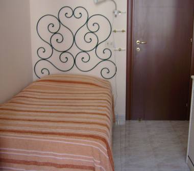 Porzione di casa in affitto a Roma, Zona Ponte Di Nona, Via Valentino Cerruti 1