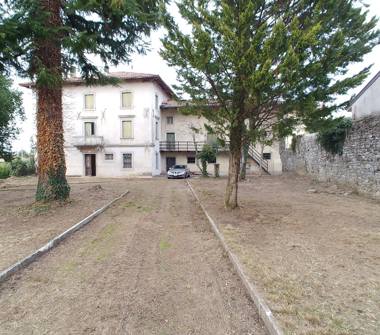 Villa in vendita a Tarcento, Frazione Loneriacco, Via Qualso 2