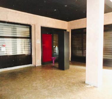 Negozio in vendita a Roma, Zona Romanina, Via Antonio Raimondi 70