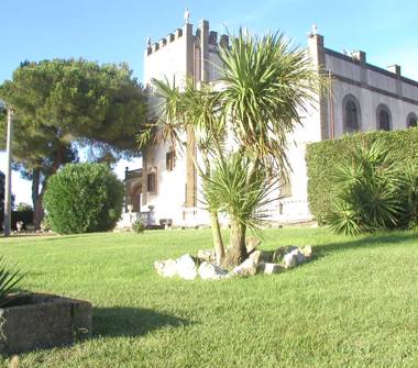 Rustico/Casale in vendita a Aprilia, Frazione Fossignano, Via Apriliana 8a