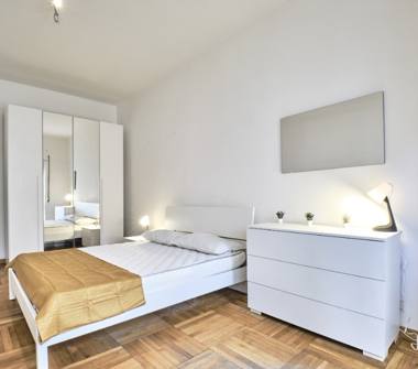 Affitto Appartamento Vacanze a Roma, Zona Romanina, Via Attilio Friggeri 35