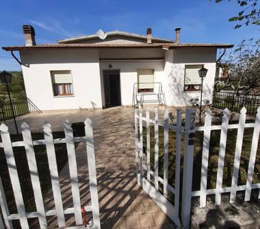 Villetta a schiera in vendita a Vigolzone, Frazione Carmiano, Via del Borgo 1