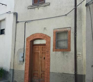 Casa indipendente in vendita a Bonefro (Campobasso), Via Ospedale 34