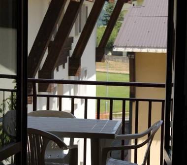 Trilocale in vendita a Spezzano della Sila, Frazione Camigliatello Silano, Via dei Lamponi 44