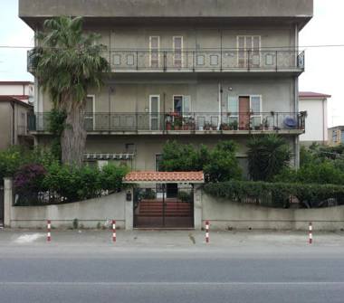 Palazzo/Stabile in vendita a Botricello (Catanzaro)