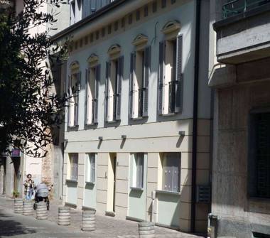 Trilocale in vendita a Villasanta (Monza e Brianza), Via Giuseppe Garibaldi 13