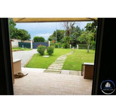 Casa indipendente in vendita a Briosco, Frazione Capriano, Via San Giuseppe 4