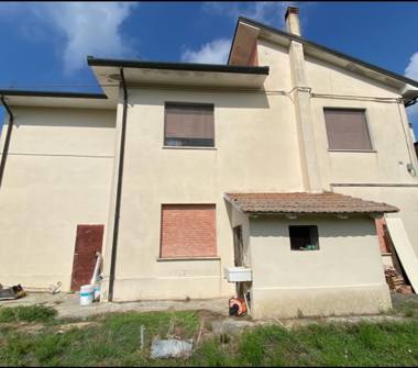 Casa indipendente in vendita a Riva del Po (Ferrara), Via G. Marconi 12