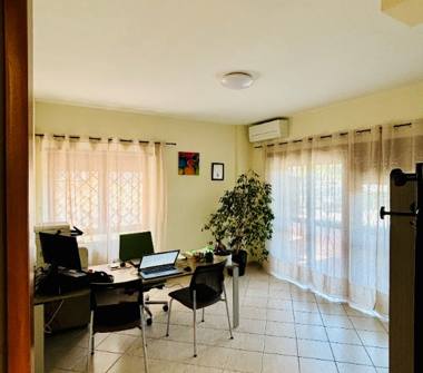 Ufficio in vendita a Roma, Zona Romanina, Via della Magliana 250
