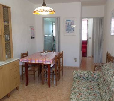 Affitto Appartamento Vacanze a Salve, Frazione Marina Di Pescoluse, Via Giuseppe Verdi 31