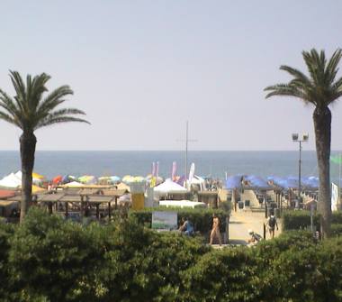 Affitto Appartamento Vacanze a Carrara, Frazione Marina Di Carrara, Via Comano 59