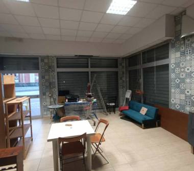 Negozio in vendita a Roma, Zona Romanina, Via Dameta 20