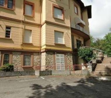 Trilocale in vendita a Fabbrica Curone (Alessandria), Via Etrusca 11