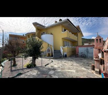 Casa indipendente in vendita a Posada, Frazione San Giovanni, Via Francia 2