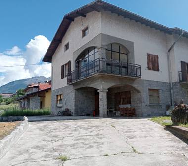Villa in vendita a Niardo (Brescia)