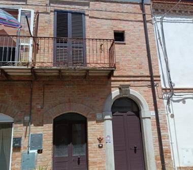 Casa indipendente in vendita a Ururi (Campobasso), Via Alba 15