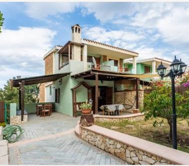 Affitto Villetta a schiera Vacanze a Villasimius (Sud Sardegna), Via Parigi 37