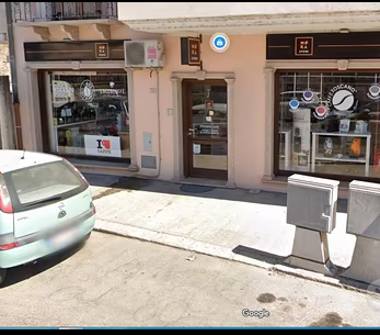 Negozio in vendita a Oristano (Oristano), Via Mariano IV D'Arborea 52