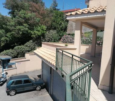 Bilocale in vendita a Roma, Zona Romanina, Via Sotto Il Monte 38