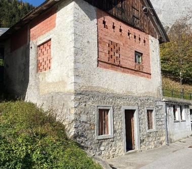 Baita/Chalet/Trullo in vendita a Forni Avoltri, Frazione Collina, Via della Segheria 3