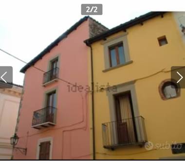 Palazzo/Stabile in vendita a Montorio al Vomano (Teramo), Via del Forte 5