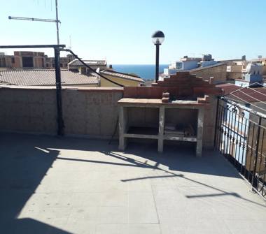 Casa indipendente in vendita a Trappeto (Palermo), Via Catania 15