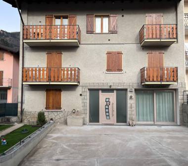 Affitto Appartamento Vacanze a Rovetta, Frazione San Lorenzo Di Rovetta, Via Foppa al Verde 14