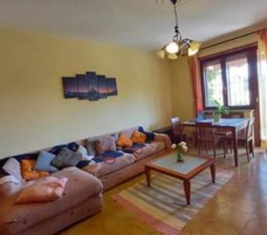 Quadrilocale in vendita a Biella, Frazione Chiavazza, Via Francesco de Stefanis 5