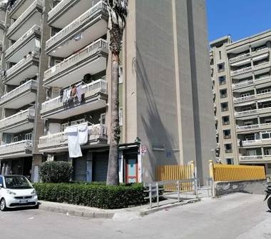 Box/Garage/Posto auto in vendita a Castellammare di Stabia (Napoli), Via Savorito 4