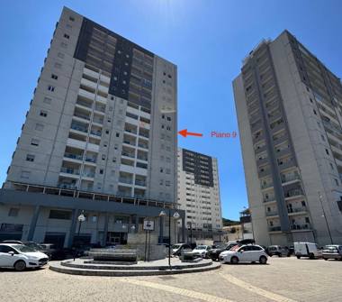 Quadrilocale in vendita a Cosenza, Frazione Centro città, Piazza Donato 