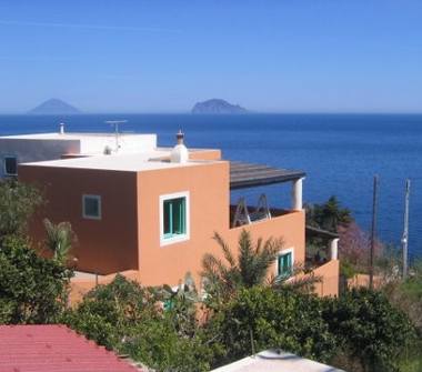 Villa in vendita a Santa Marina Salina (Messina), Via Belvedere 34