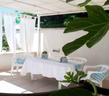 Affitto Casa Vacanze a Racale, Frazione Tabarano, Via Silvati 5