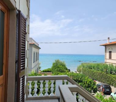 Affitto Appartamento Vacanze a Rosignano Marittimo, Frazione Castiglioncello, Via dei Fiori 10