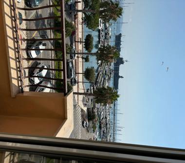 Trilocale in vendita a Gaeta (Latina), Via G. Buonomo 1