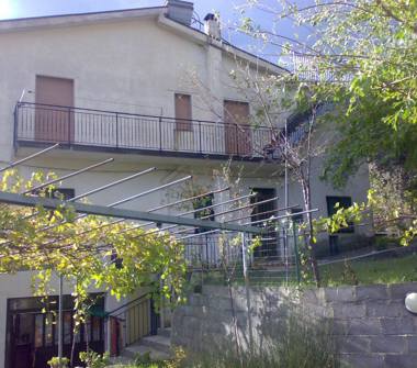 Casa indipendente in vendita a Sant'Angelo di Brolo (Messina), Via Madonna del Tindari 2