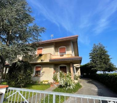 Porzione di casa in vendita a Porto Tolle, Frazione Donzella