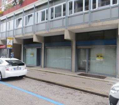 Negozio in vendita a Udine (Udine), Via Vincenzo Manzini 46