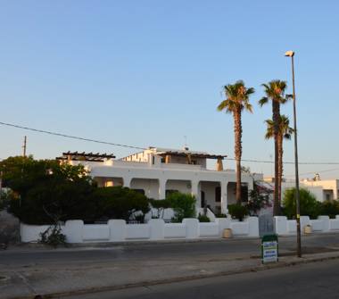 Affitto Appartamento Vacanze a Taviano, Frazione Marina Di Mancaversa, Via Ischia 19