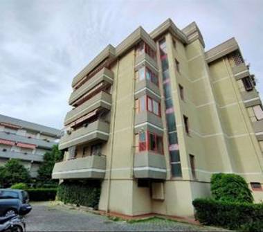 Appartamento in vendita a Viareggio (Lucca), Via Indipendenza 148