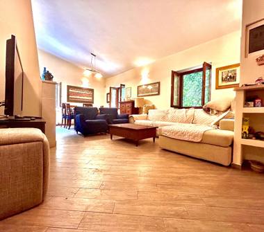 Villa in vendita a Ronciglione (Viterbo)