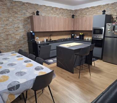 Quadrilocale in vendita a Pianella, Frazione Cerratina, Via Trieste 1