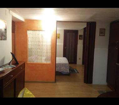 Loft/Open Space in vendita a Aci Castello (Catania), Via Domenico Tempio