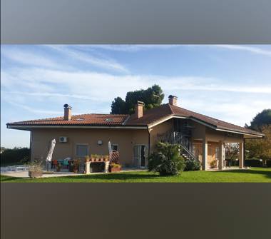 Villa in vendita a Gioia del Colle (Bari), Via Impiso 1495