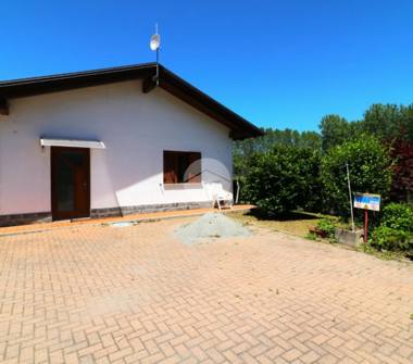 Villa in vendita a Albiano d'Ivrea (Torino)