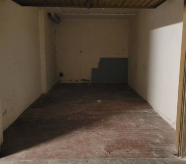 Box/Garage/Posto auto in vendita a Prato, Zona Zarini, Via del Castagno 48